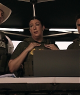 9-1-1-LonestarS05E09-430.jpg