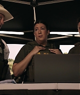 9-1-1-LonestarS05E09-431.jpg
