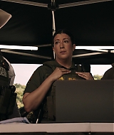 9-1-1-LonestarS05E09-432.jpg