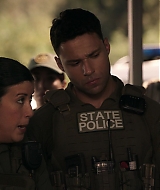 9-1-1-LonestarS05E09-438.jpg