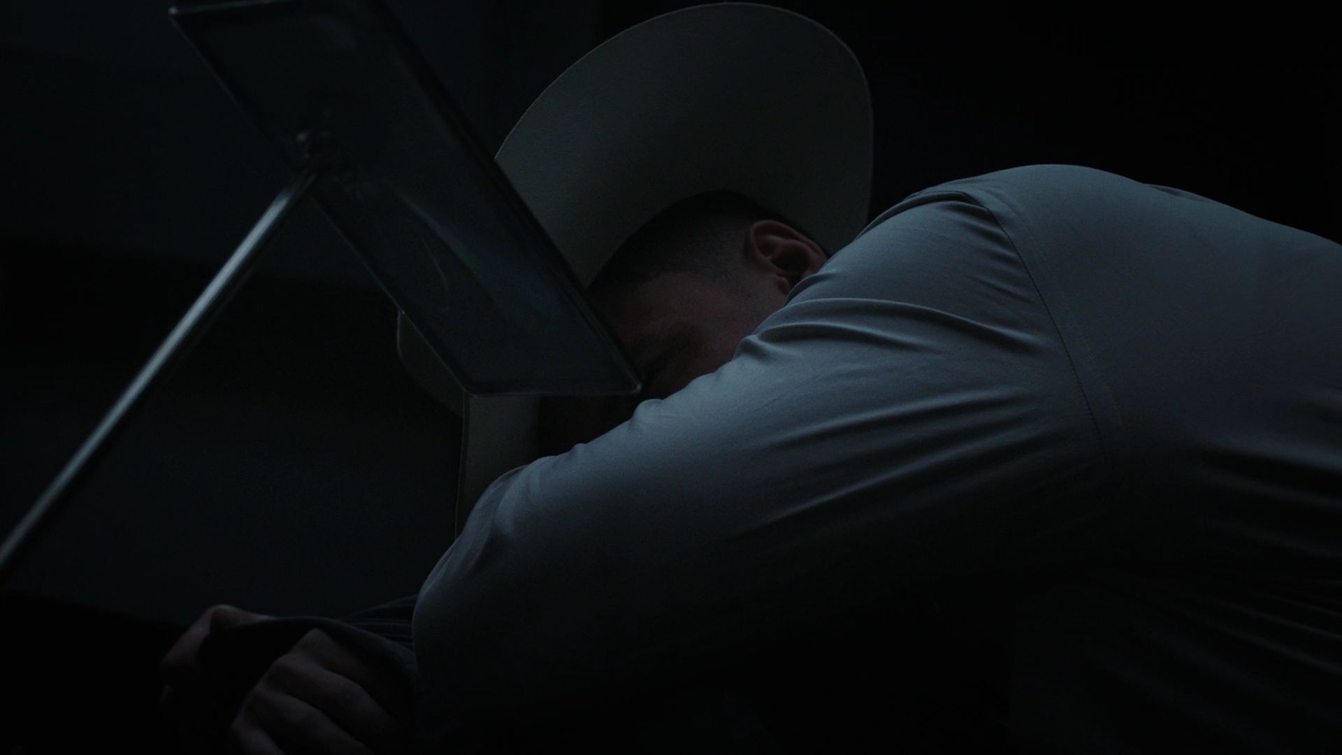 911LoneStar-S05E12-053.jpg